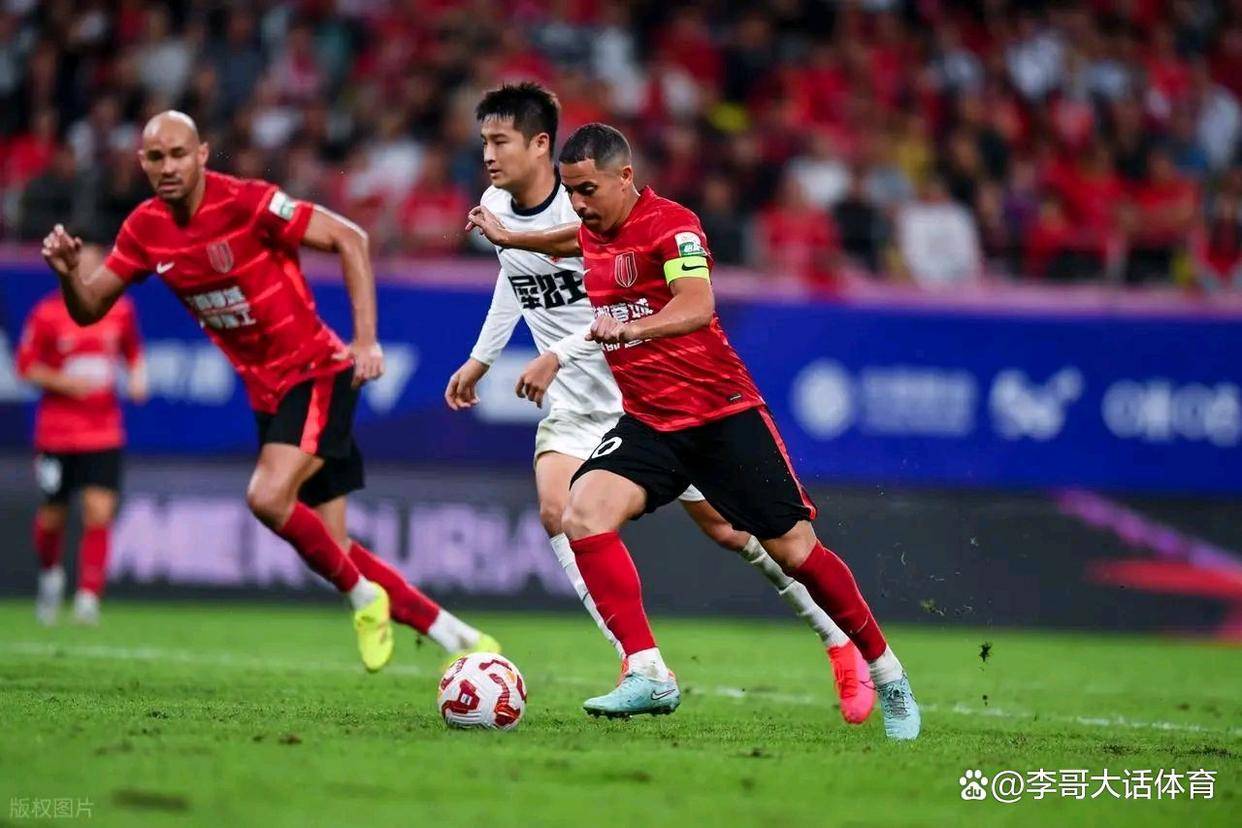  赛前中超焦点战，AC米兰外线爆发，球迷炸锅，球探报告显示潜力